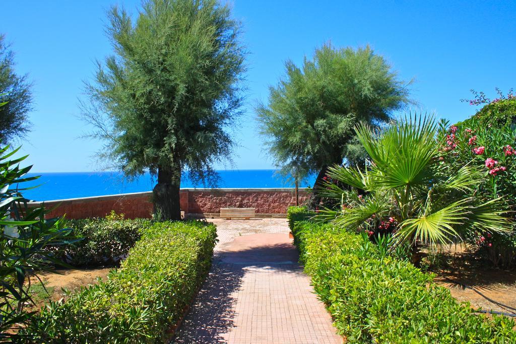 トラッペート Magnolia Gialla Bed & Breakfast エクステリア 写真